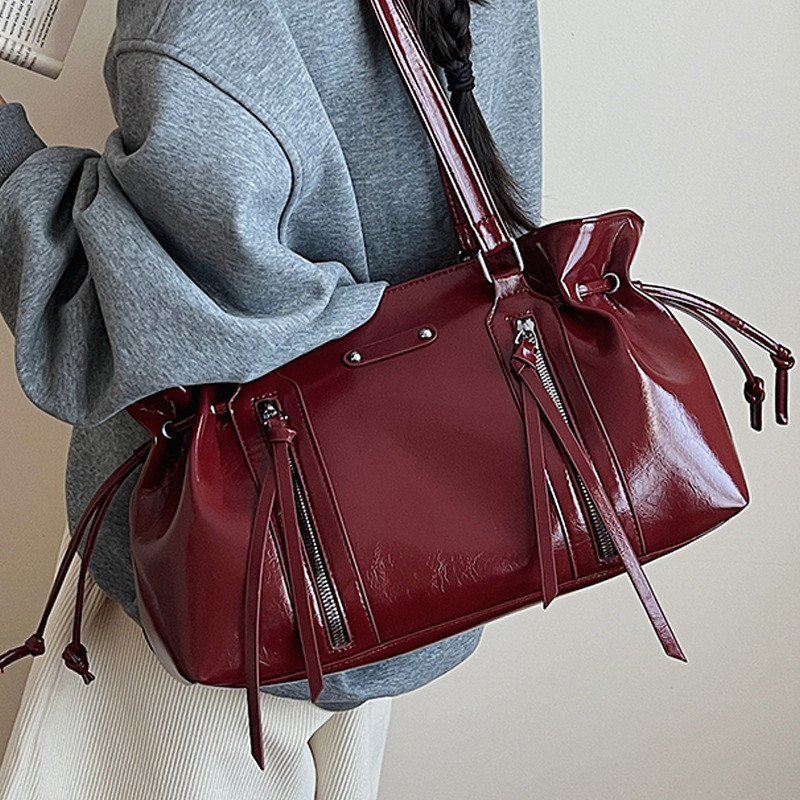 Modische Damenhandtaschen mit  – Women Hand Bags For Office Bewertung und Preis
